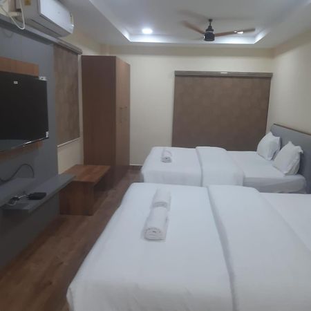 Lakshmi Narayana Grand Hotel Kanchipuram Buitenkant foto